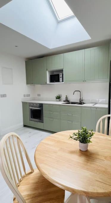 Private Apartment One On Lough Corrib, Oughterard Galway Exterior foto